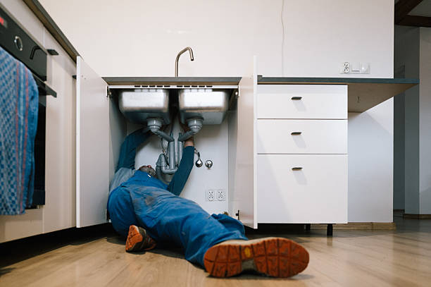 Professional Gas Line Repair technician working in Appleton, MN